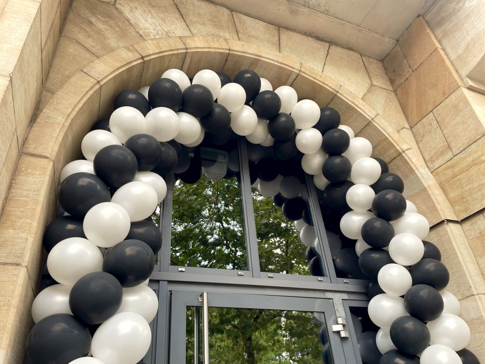 Ballonbogen für Ladeneröffnung in Leipzig Ballonbogen für Ladeneröffnung in Leipzig